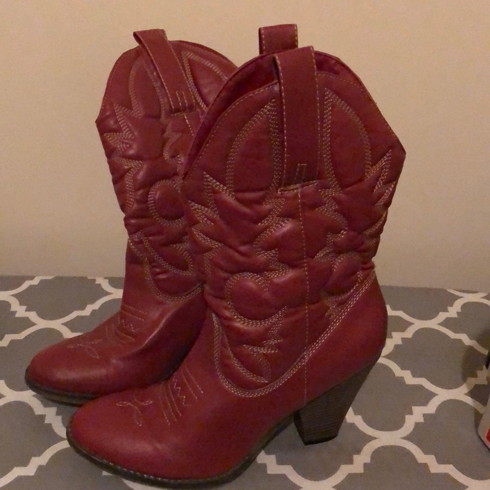 Red heeled cowboy boots